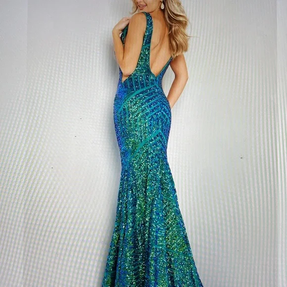 Jovani 59762 size 18 iridescent teal sequin gown